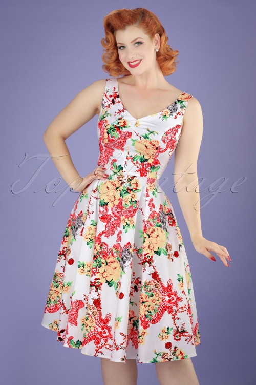 Hearts & Roses - Susan Floral Swing Dress Années 50 en Blanc