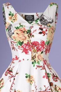 Hearts & Roses - 50s Susan Floral Swing Dress in White 4