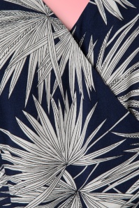 Collectif Clothing - Akiko Palm Jumpsuit Années 70 en Bleu Marine 4
