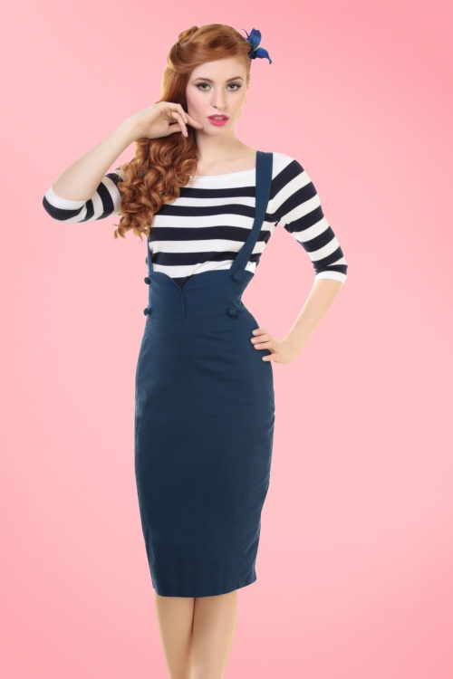 Collectif Clothing - Agarva Braces High Waist Pencil Skirt Années 50 en Bleu Marine 6