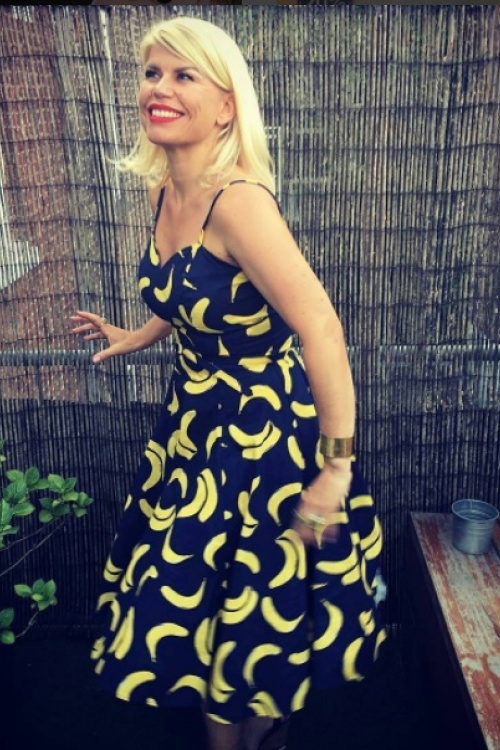Aida Zak - Simona Banana Swing-Kleid in Marineblau 9