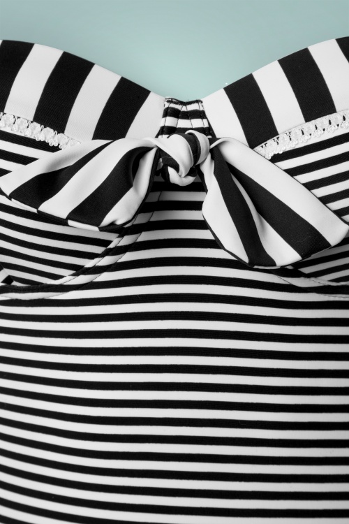 Belsira - Nancy Stripes Neckholder-Badeanzug in Schwarz und Weiß 4