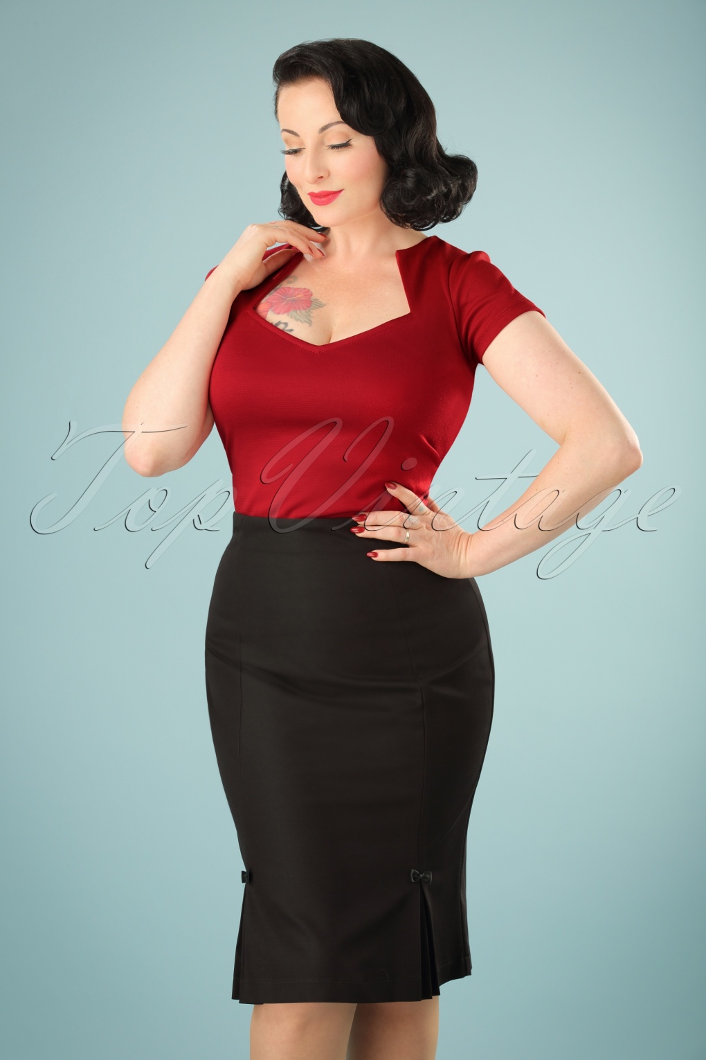 50s Guideing Light Pencil Skirt in Black