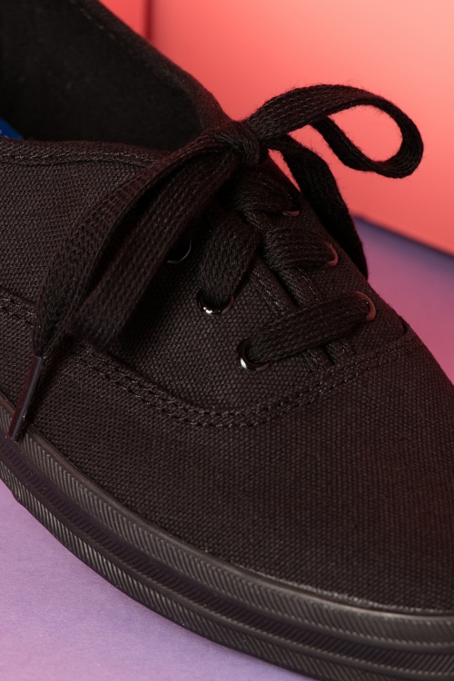 Keds - Champion Core Text Sneakers Années 50 en Noir sur Noir 3