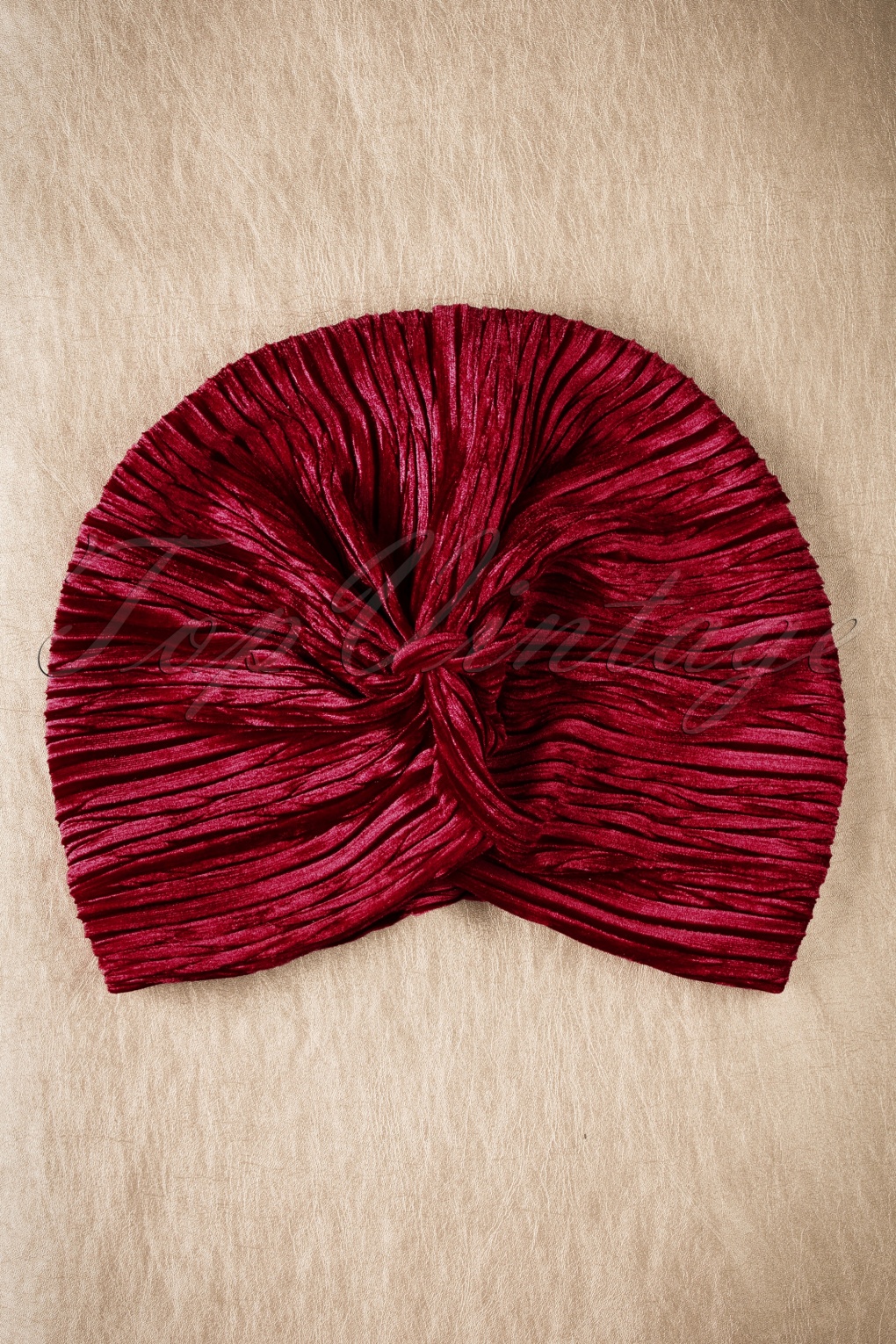 20s Viola Velvet Turban Hat In Red