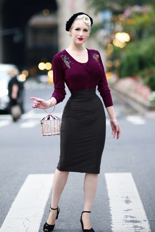 Bettie Page Clothing - 50s High Time Pencil Skirt in Black 2