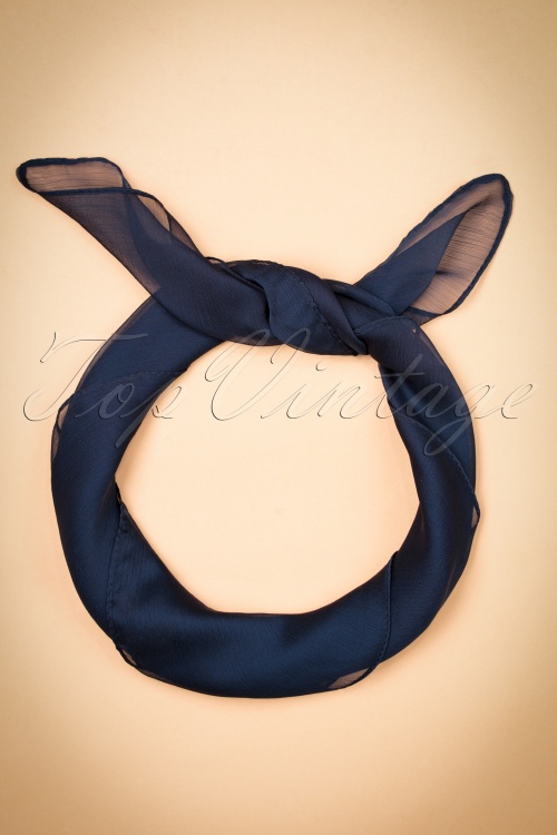 Banned Retro - 50s Gradiation Scarf in Navy 2