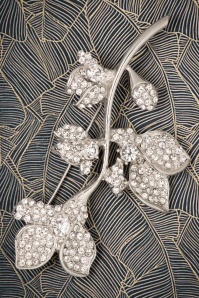 Darling Divine - 40s Sparkly Flowers Brooch in Silver