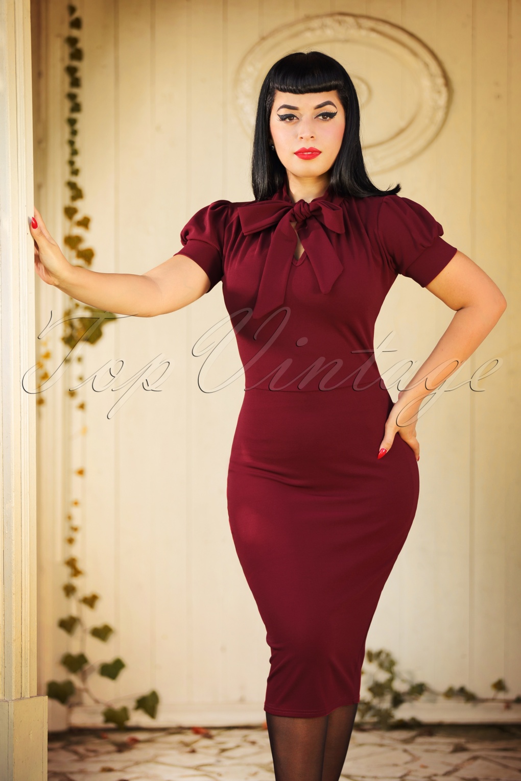 burgundy wiggle dress