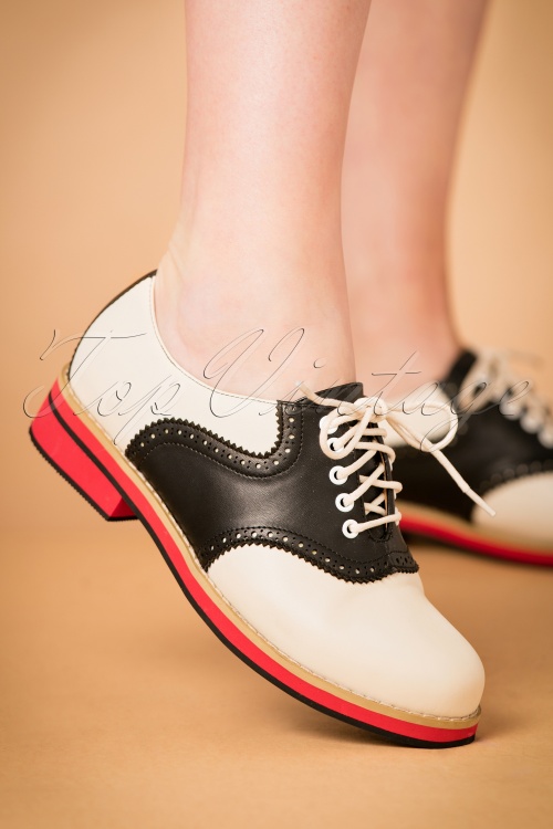 Banned Retro - 60s Old Soul Dancer Shoes in White and Black 2