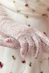 Juliette's Romance - 50s Rosy Romantic White Lace Gloves 3