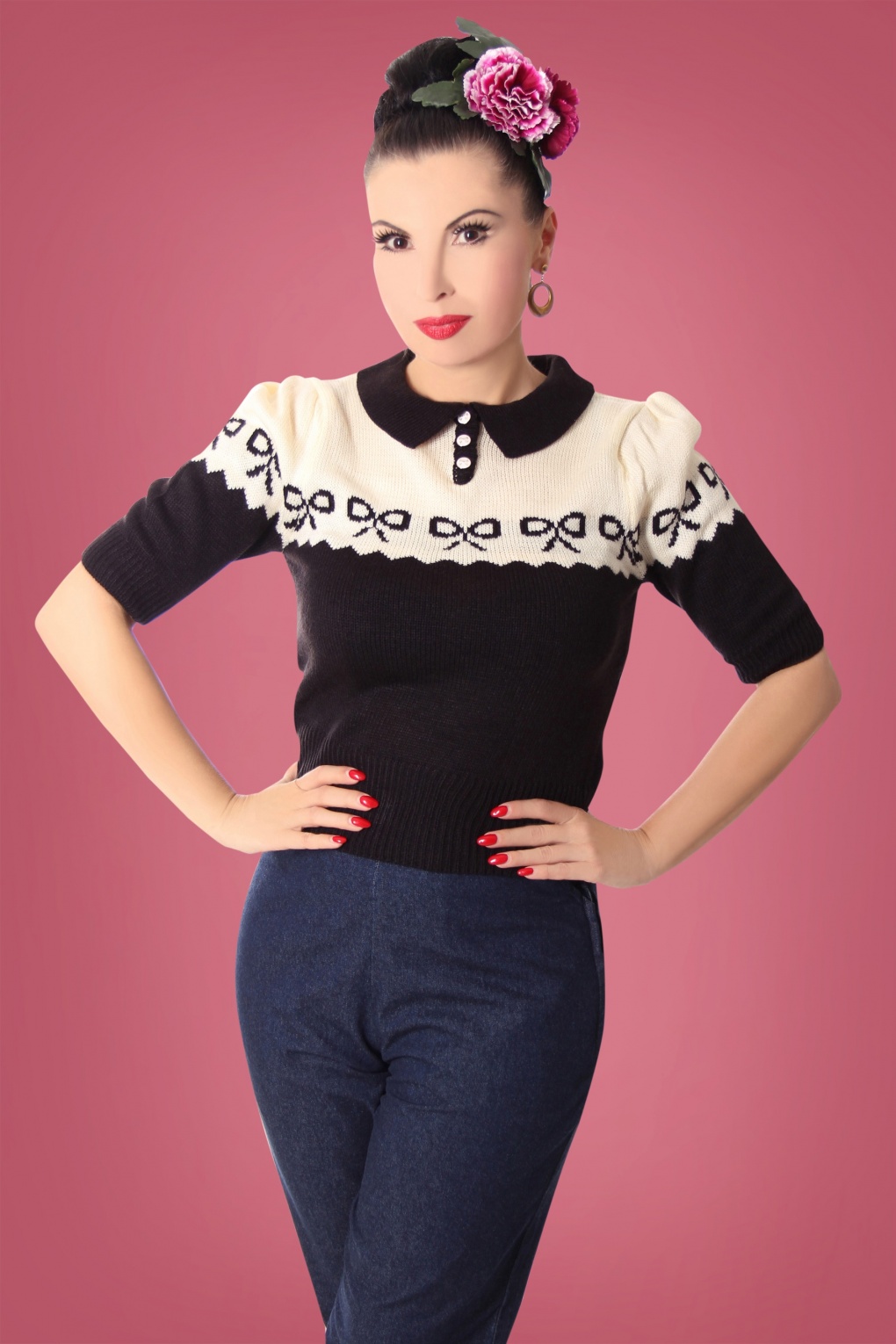 40s Berit Bow Jumper in Black and Cream
