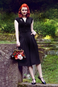 Woody Ellen - 50s Glorious Floral Retro Handbag in Black 2