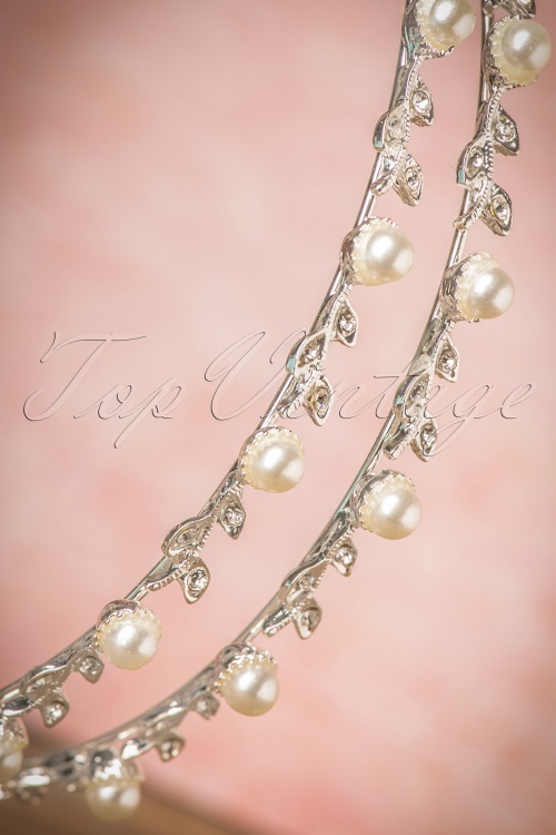 Foxy - 40s Sparkles and Pearls Hairband in Silver 3