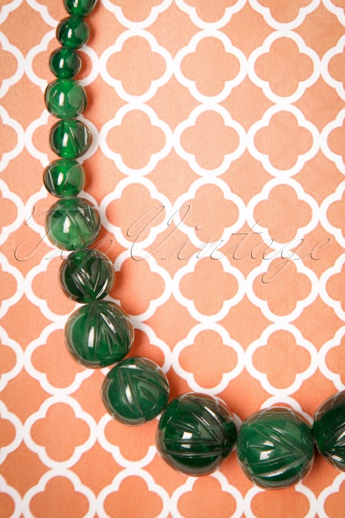 Splendette - TopVintage Exclusive ~ 20s Luna Carved Pearl Necklace in Deep Green 3