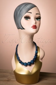 Splendette - TopVintage Exclusive ~ Luna Carved Pearl Necklace Années 20 en Bleu Marine 2