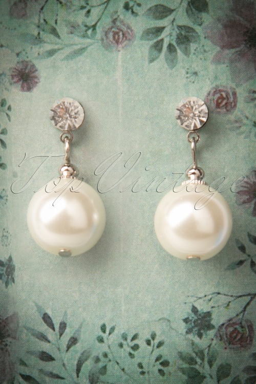 Collectif Clothing - Elegant Pearl & Diamante Drop Earrings