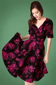 Unique Vintage - Delores Floral Swing Dress Années 50 en Noir et Rose 7