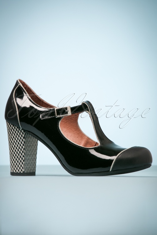 Nemonic - 60s Leather Mary Jane Pumps in Black