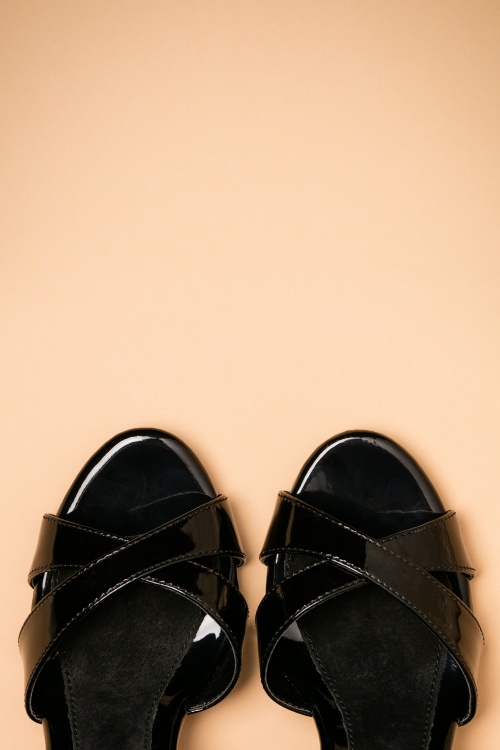 Fabulicious - 50s Belle Criss Cross Sandalettes in Black 3