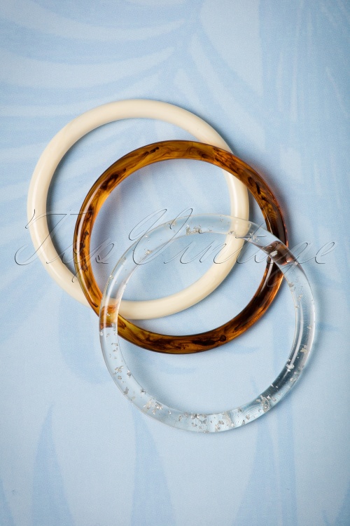 Collectif Clothing - 50s Dainty Bangle Bracelet in Clear 4