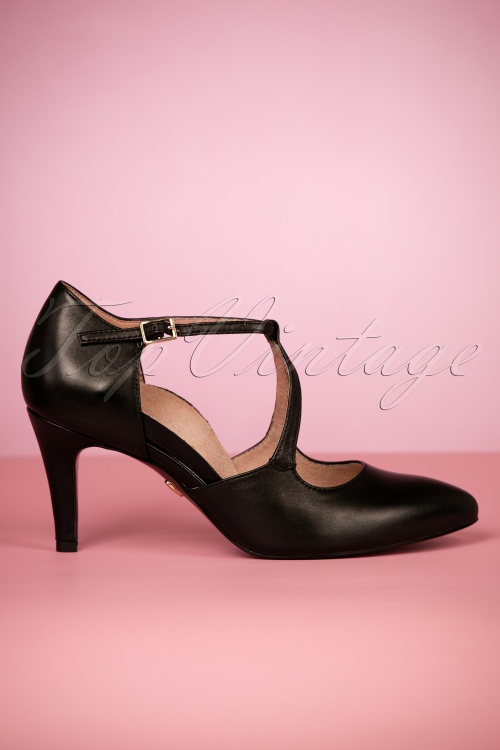 S Pointy Leather T Strap Pumps In Black