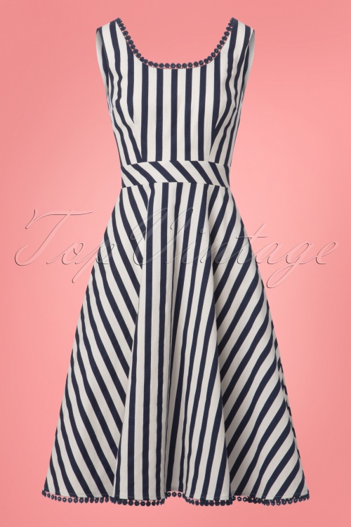 Collectif Clothing - Lucille Striped Swing Dress Années 50 en Bleu Marine et Blanc 2