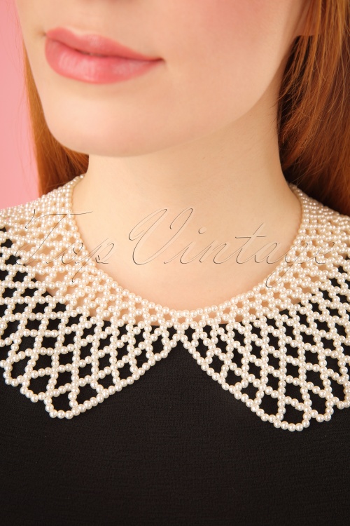 Collectif Clothing - 50s Enid Pearl Necklace in Cream 2