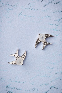 Collectif Clothing - 50s Charming Swallow Earstuds in Silver 3