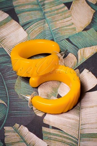 Splendette - TopVintage Exclusive ~ 40s Yolk Heavy Carve Hoop Earrings in Yellow 3