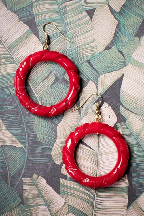 Splendette - TopVintage Exclusive ~ 40s Heavy Carve Hoop Earrings in Red