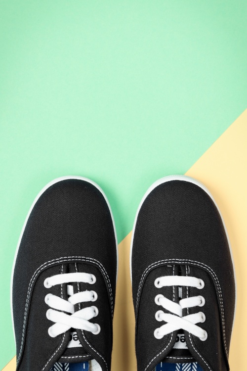 Keds - 50s Champion Core Text Sneakers in Black 5