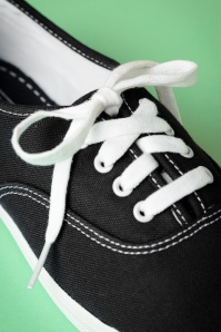 Keds - 50s Champion Core Text Sneakers in Black 4