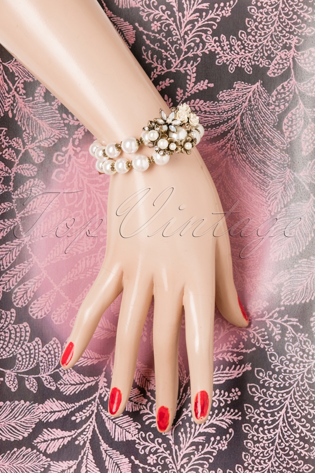 1930s Jewelry Styles and Trends You Can Wear Again