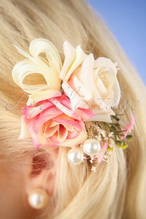Lovely - 50s Flower and Pearl Hair Clip in Cream and Pink 2
