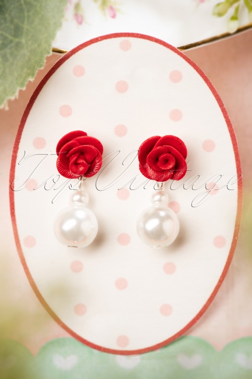 Sweet Cherry - 50s Rose and Pearl Earrings in Ivory