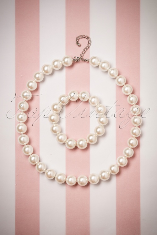 Darling Divine - Betty Big Pearl Bracelet Années 50 en Blanc Crème 2