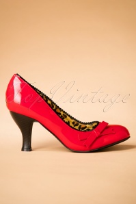 Banned Retro - 50s Dragonfly Pumps in Red 3