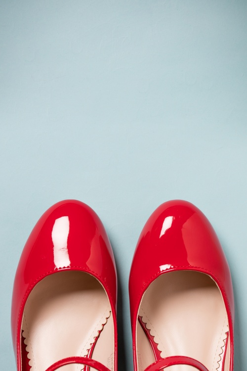 60s Mary Jane Patent Block Heel Pumps in Red