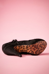 Bettie Page Shoes - Tami Suedine Mary Jane-pumps in zwart 4