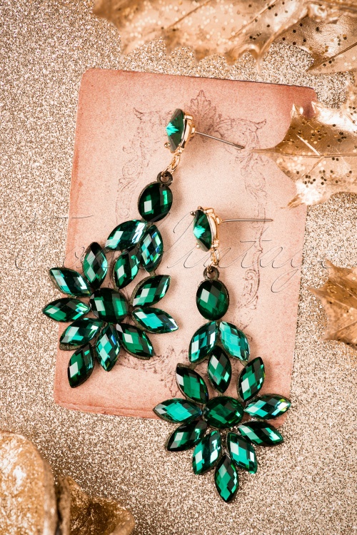 Kaytie - 50s Dangle Crystal Earrings in Green