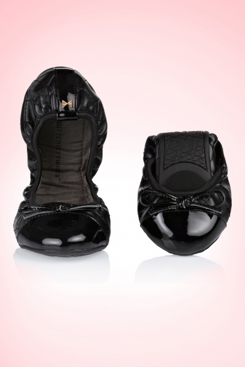 Butterfly Twists - Foldable Ballerina Olivia Quilted Patent Toe en Noir 6