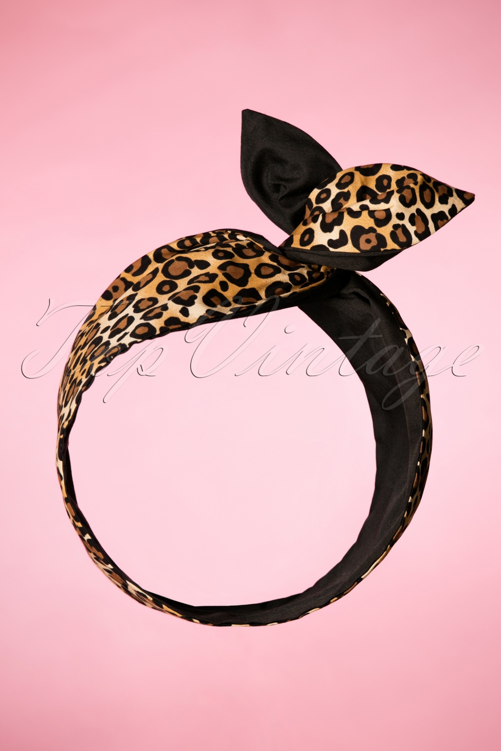 leopard spots in my hair scarf années 1950
