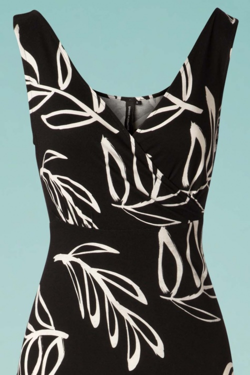 Banned Alternative - 60s Palm Maxi Dress in Black and White 3