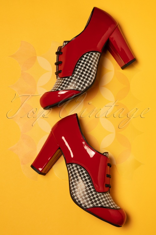 Nemonic - 60s Listas Patent Leather Houndstooth Booties in Red