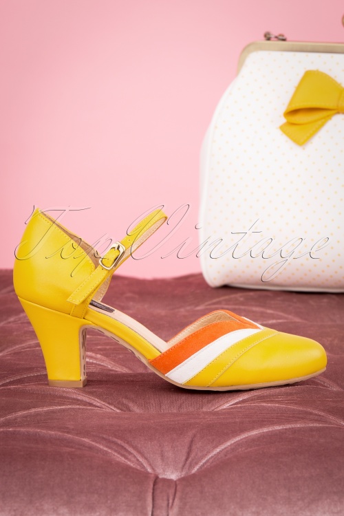 Topvintage Boutique Collection - Ava Walking On Sunshine-pumps in geel 5