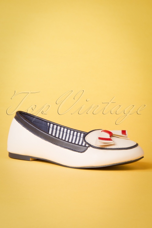 Banned Retro - 60s St. Tropez Flats in Off White 2