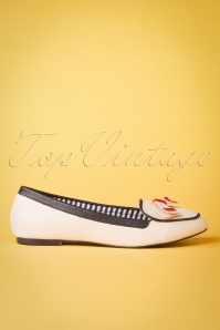 Banned Retro - 60s St. Tropez Flats in Off White 4
