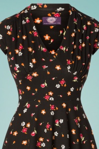 Topvintage Boutique Collection - Lynne Floral Swing Dress Années 50 en Noir 4
