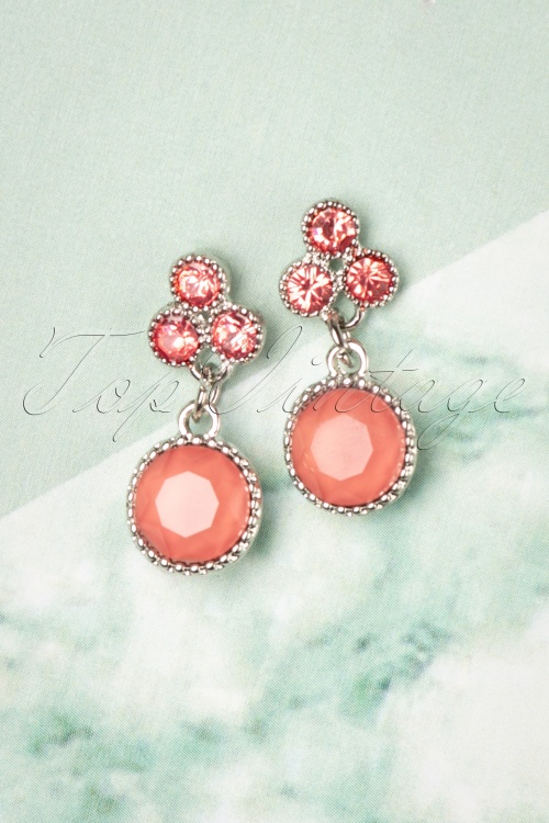 Day&Eve by Go Dutch Label - 50s Vintage Small Earrrings in Sparkling Coral